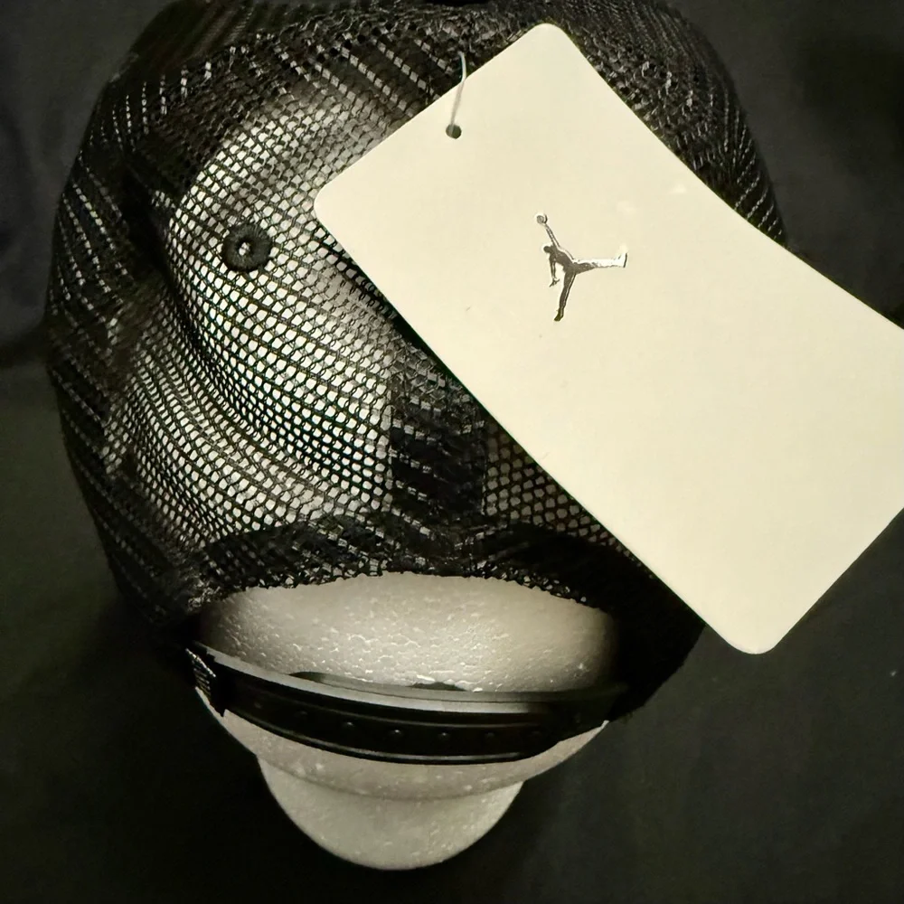 Nike MJ - Jump Man Foam Rope Trucker Black and White- Youth Size SnapBack